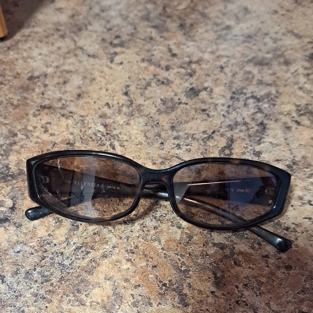 Authentic Valentino Garavani Sunglasses Italy Gorgeous! - Picture 9 of 13